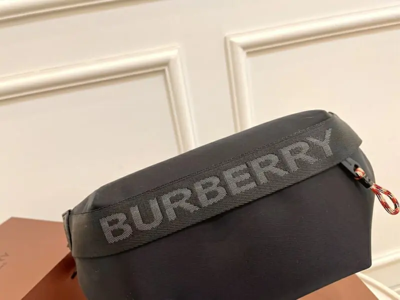 burberry aaa qualite sacs ceinture pour unisexe s_11010521